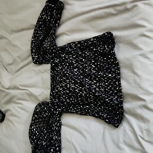 NWOT sz medium sparkle black crop top woth sequins poof sleeves